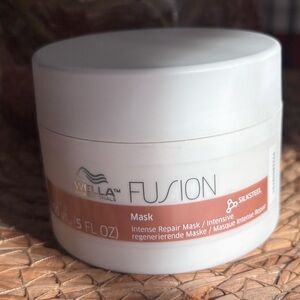 Wella Fusion Repair Mask 5 FL OZ